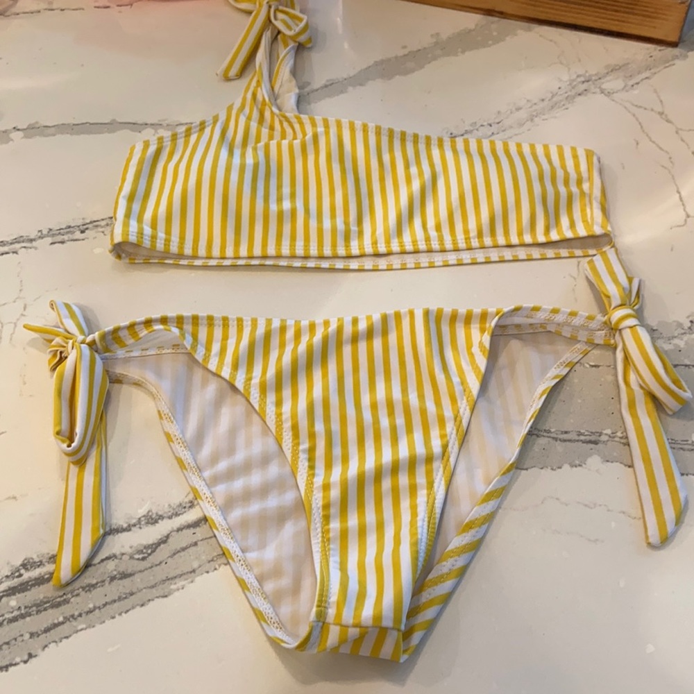 Cup She Swim